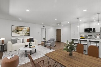 575 Hampshire Rd, Westlake Village, CA 91361