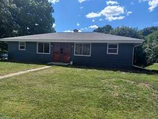 211 W Decorah Rd, West Bend, WI 53095