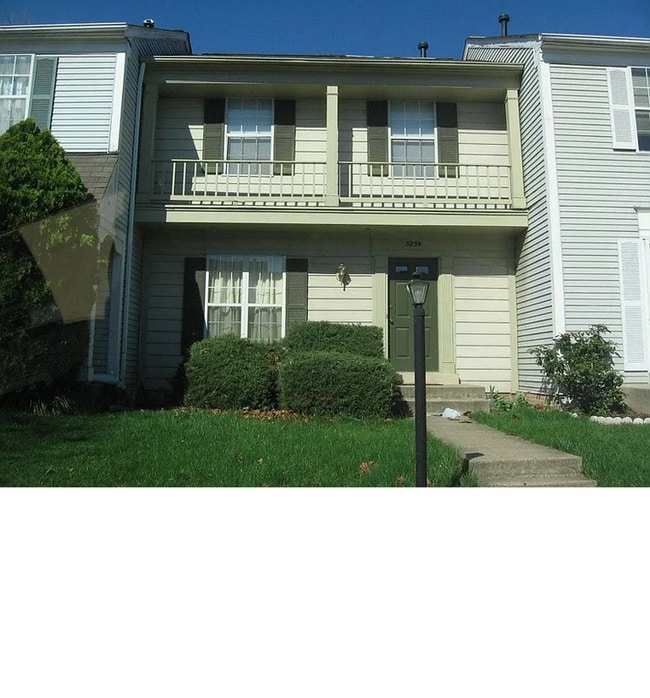 3259 Tayloe Ct, Herndon, VA 20171