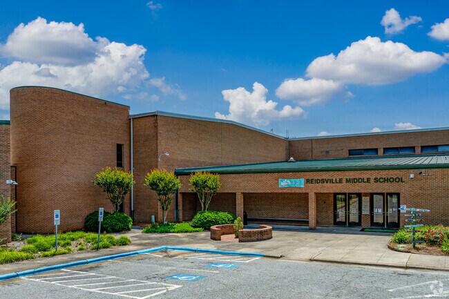 Reidsville Middle School serves over 600 students in the Reidsville area.