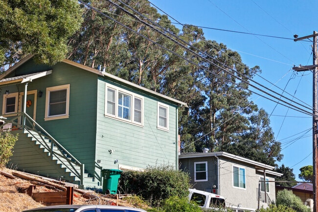 Some homes in Gatley are located on the steeply graded sidewalks.