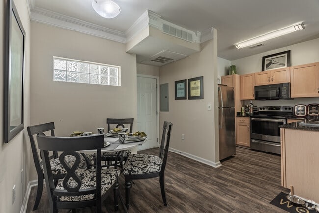 2BR,2BA,-1034SF, The Seaport