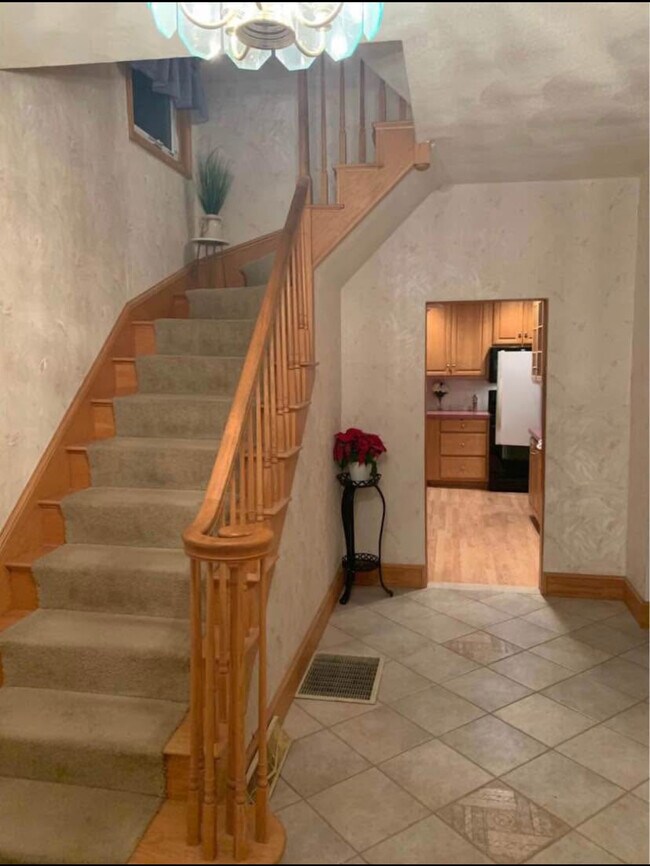 784 Broadway unit 6, Everett, MA 02149 - photo 3