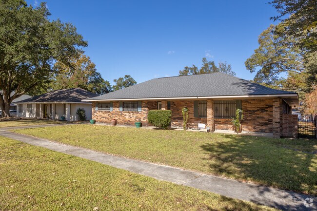 Lobdell-Wooddale offers a range of homes at affordable prices.