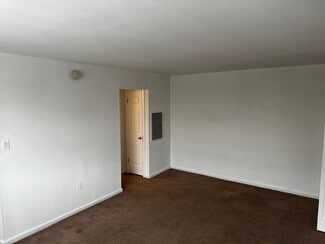 6035 Palmetto St, Philadelphia, PA 19111