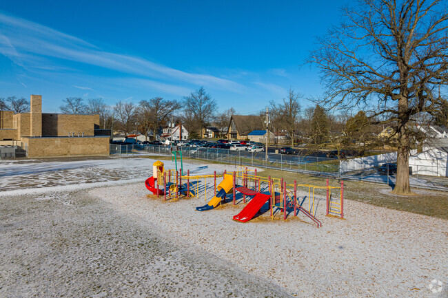 Fort Wayne's Merle J. Abbett Elementary School teaches grades PK, K-5.
