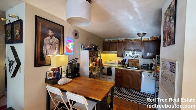 245 Kelton St unit 24, Allston, MA 02134 - photo 3