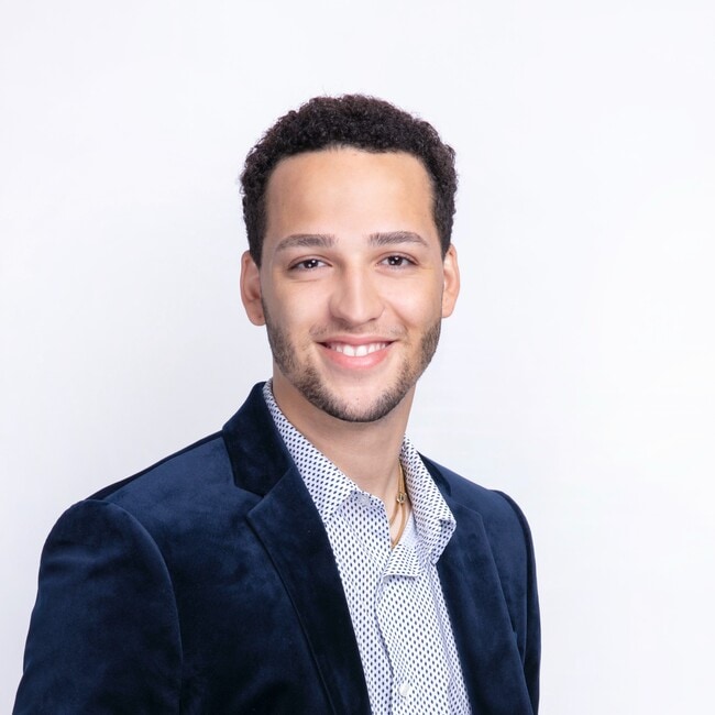 Agent Photo