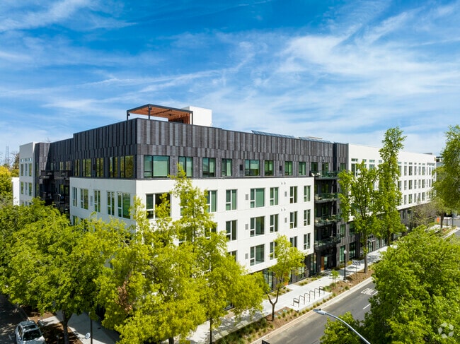 The Mansion, Sacramento, CA 95814 - photo 2