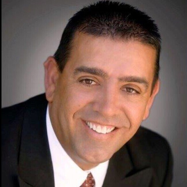 Agent Photo