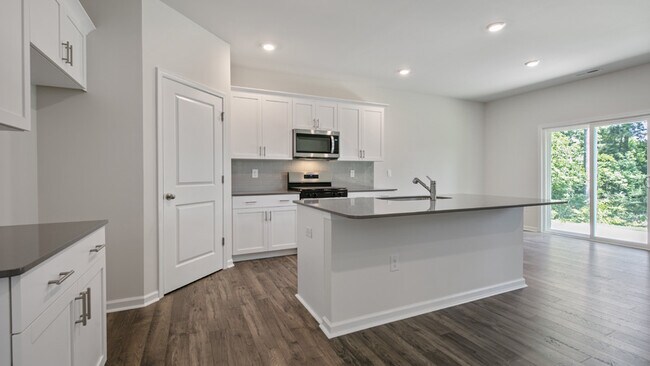 475 Swift Creek Farm Ln, Clayton, NC 27520 - photo 5