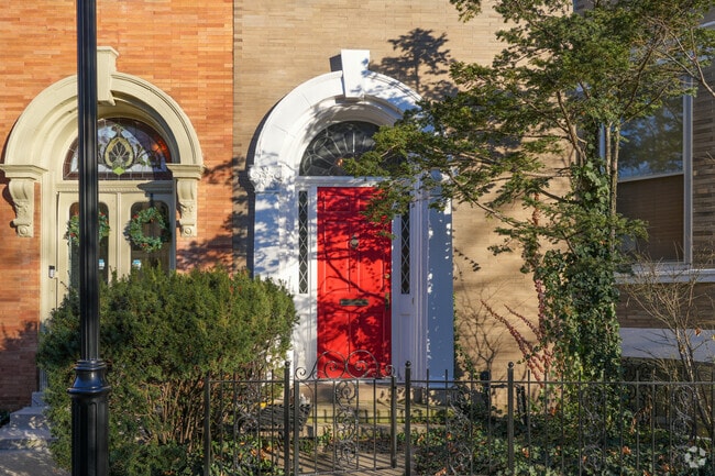 Homes in West Graceland feature beautiful and unique doors.