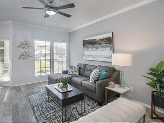 400 W Bitters Rd, San Antonio, TX 78216