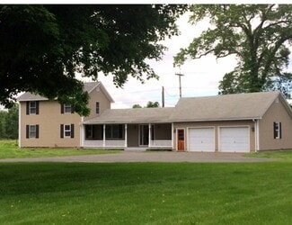 28 Stockbridge St, Hadley, MA 01035