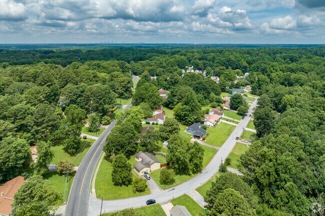Streets are quiet in Redan.