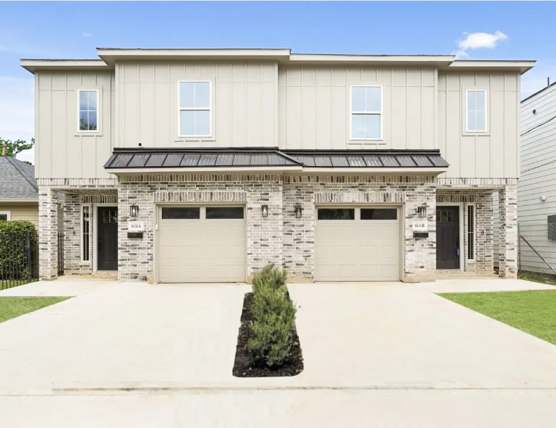 8131 Woodward St unit B, Houston, TX 77051 - photo 1