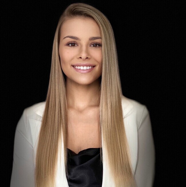 Agent Photo