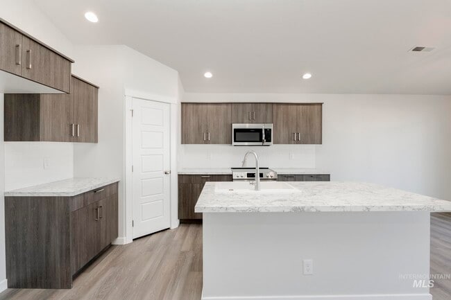 7178 E Shields Dr, Nampa, ID 83687 - photo 3