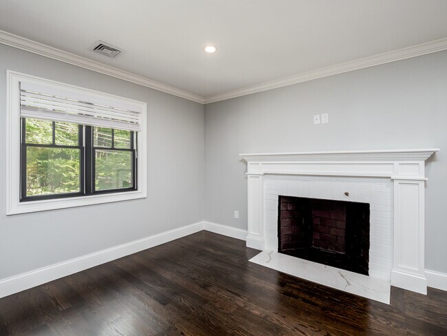 31 Heath St unit 2, Brookline, MA 02445 - photo 7