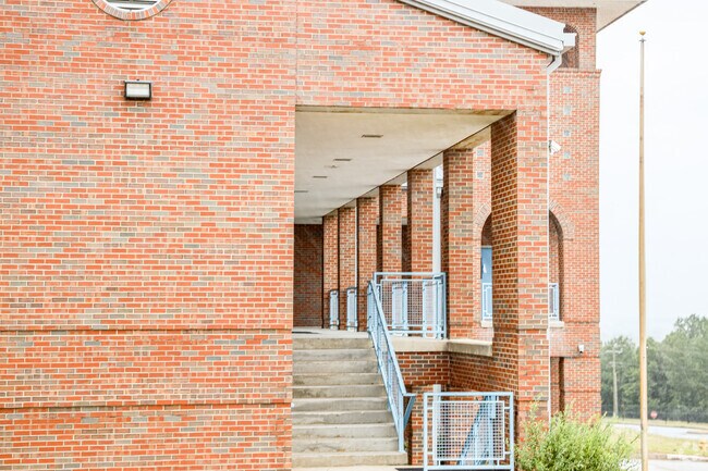 Glenn Hills High School, Rankings & Reviews