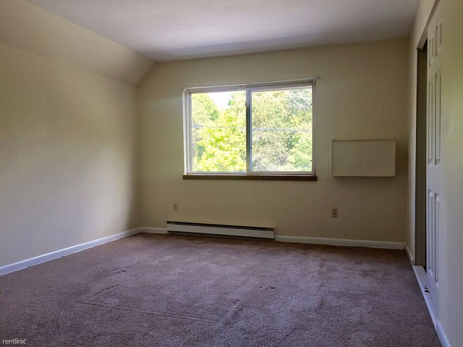 66 Mayflower Ave unit 3, Middleboro, MA 02346 - photo 2