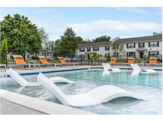 385 Redding Rd, Lexington, KY 40517