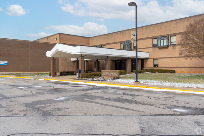 Niche gives Corydon Central Junior High School an overall grade of B+.