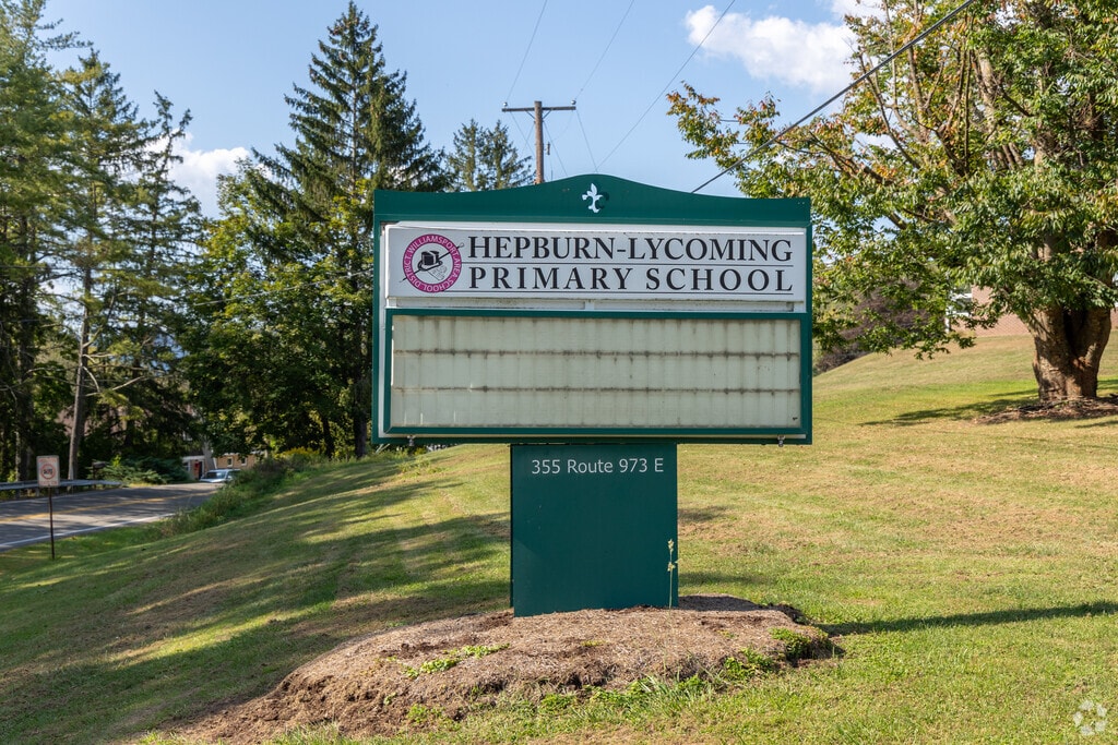 Hepburn-Lycoming Elementary School in Cogan Station, PA, serves 407 students in grades K-3.