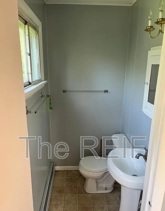 1151 E Cornell Ave, Flint, MI 48505