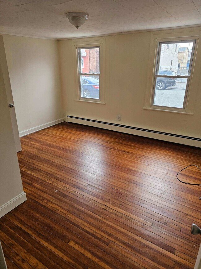 2428 3rd Ave unit 1, Watervliet, NY 12189 - photo 5