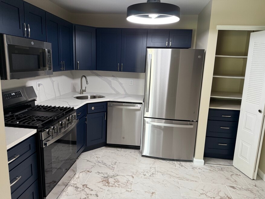 82 Chambord Ct, Trenton, NJ 08619 - photo 1