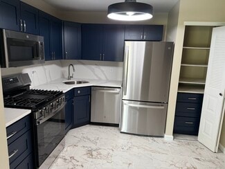 82 Chambord Ct Unit 82, Trenton, NJ 08619