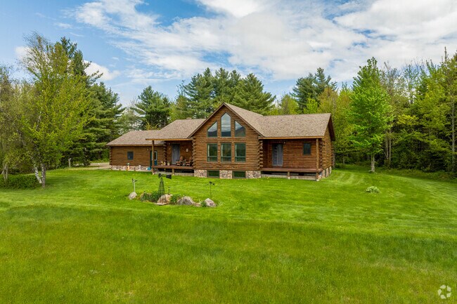 Average lot sizes in Newport Town range from 1 to 5 acres, with larger rural parcels common.