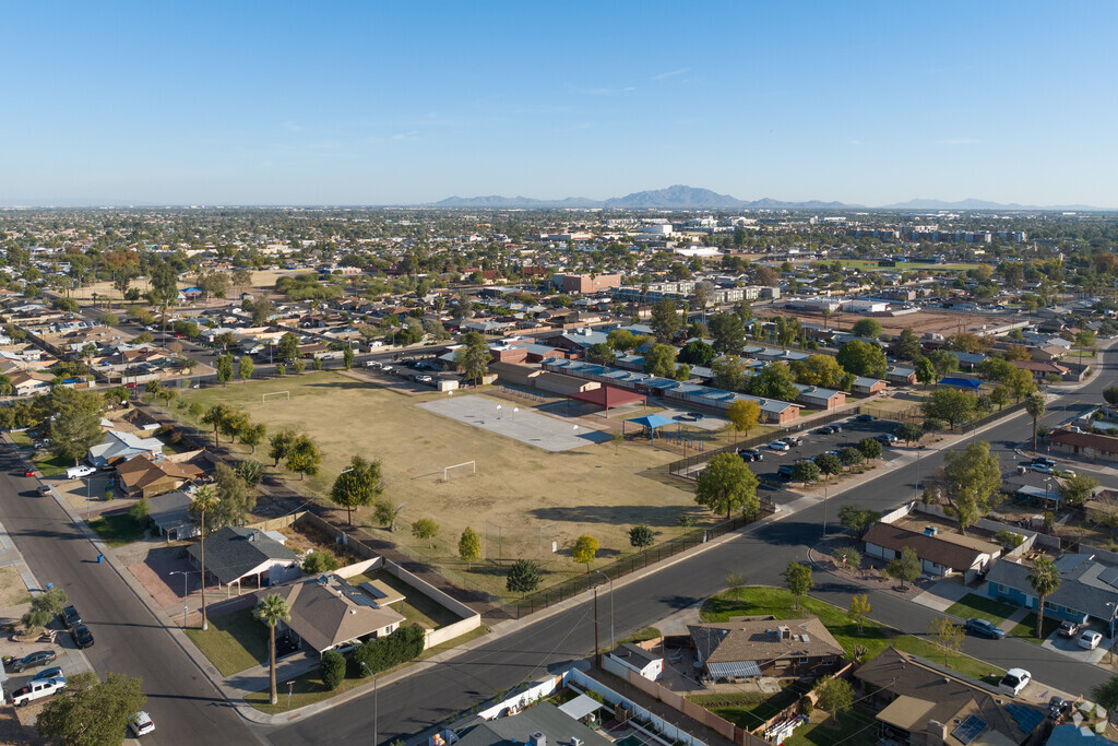 Hartford Sylvia Encinas Elementary in Chandler provides its students multiple play areas.