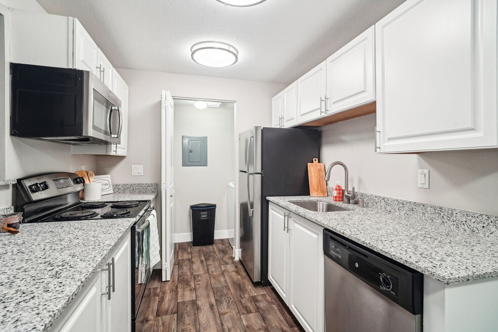 Campbell Run, Woodinville, WA 98072 - photo 1