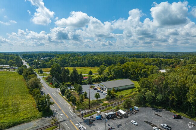 Kirkwood is a quiet community tucked away in the trees with easy access to many attractions.