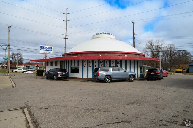 Chen's Restaurant unique building is hard to miss near Creston.