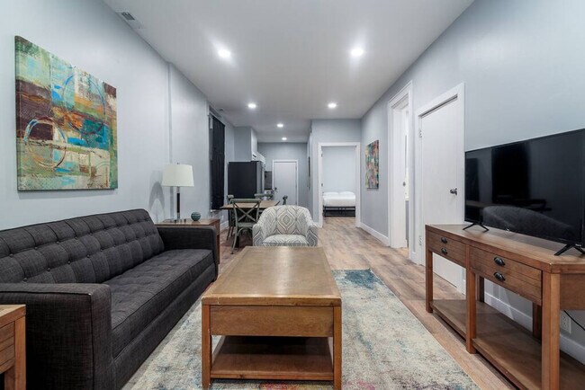 1556 N La Salle Dr unit FL2-ID1031479P, Chicago, IL 60610 - photo 2