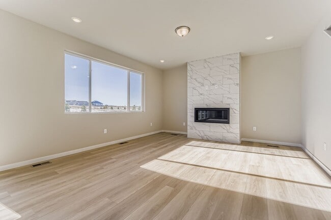 5598 Westin Hills Dr, Elizabeth, CO 80107 - photo 4