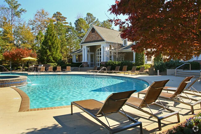 Lullwater at Bass | Luxury Apartment Homes Located in Macon, GA, Macon, GA 31210 - photo 2