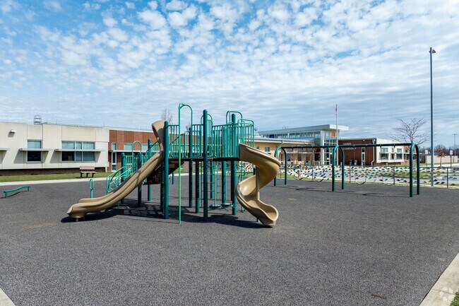 Summit Elementary School