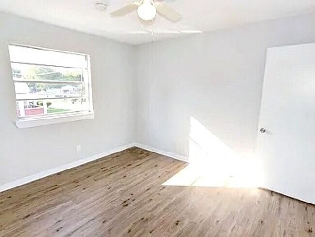 2032 Stouts Rd unit h, Birmingham, AL 35234 - photo 4