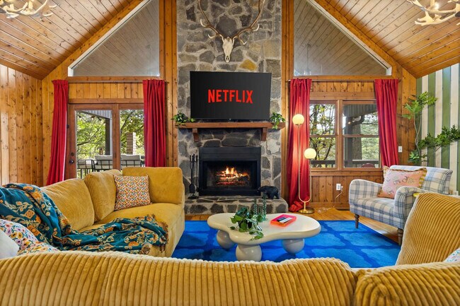 187 Bear Paw Trail unit ID1320743P, Blue Ridge, GA 30513 - photo 6