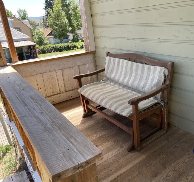 215-1/2 N Emmett, Butte, MT 59701 - photo 3