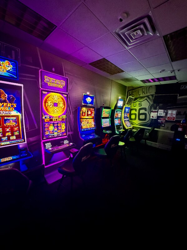 625 E St Joseph St, Southern View, IL 62703 - photo 4