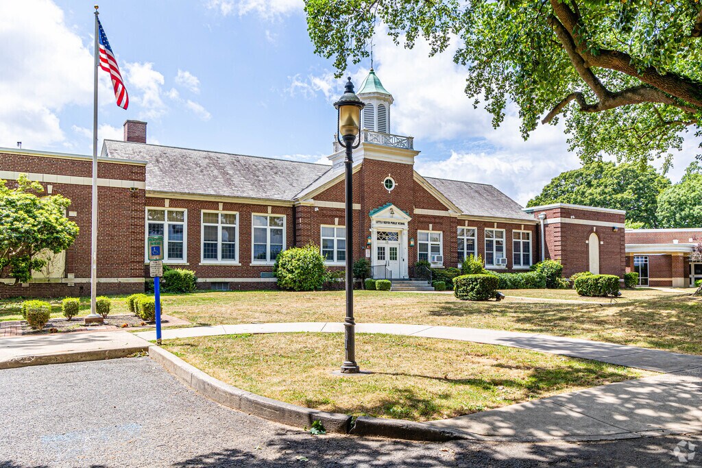 Markham Place Elementary School serves students in the Little Silver community.