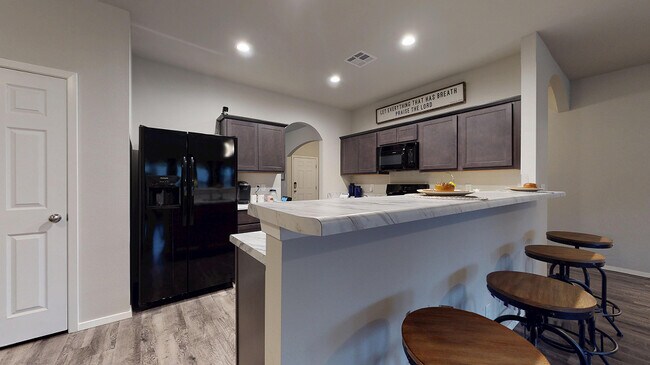 7005 S Maple Ave unit 38067567, Broken Arrow, OK 74011 - photo 3