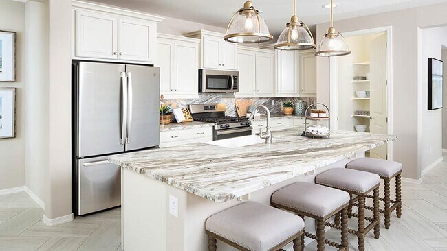 17700 W Star Point Dr unit 36461636, Goodyear, AZ 85338 - photo 5