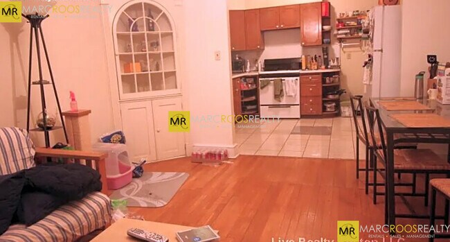 1087 Beacon St unit 6, Brookline, MA 02446 - photo 4