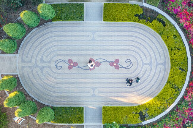 The Laguna Niguel Preserve has a stunning labyrinth in Laguna Niguel City.